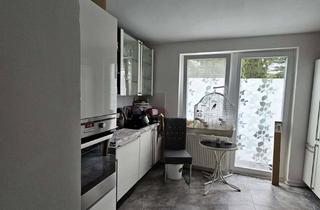 Haus kaufen in 45326 Altenessen-Süd, Neu renoviertes WGH in Essen-Altenessen Süd, Baujahr 1955, voll vermietet