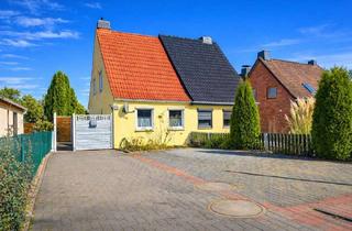 Doppelhaushälfte kaufen in 24222 Schwentinental, „Kleines Haus mit großem Potenzial – Doppelhaushälfte mit Garten in Schwentinental“