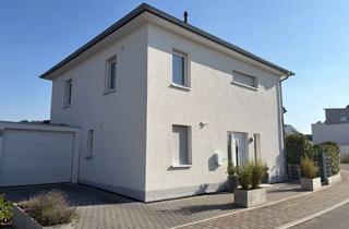 Einfamilienhaus kaufen in 76356 Weingarten, Modernes Einfamilienhaus in Weingarten (Baden) - Top-Energiewerte & Provisionsfrei