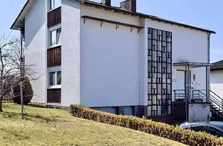 Haus kaufen in 36266 Heringen, Heringen - Großzügiges Zweifamilienhaus mit großem Grundstück und Blick auf die Salzberge!