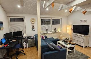 Wohnung kaufen in 21033 Hamburg, Hamburg - Charmante 2,5-Zimmer-Dachgeschosswohnung mit Loggia