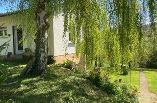 Haus kaufen in 34549 Edertal, Edertal - 2-Familienhaus mit Garten in Edertal - Giflitz Kalkrain