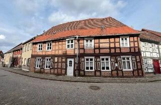 Haus kaufen in 39615 Seehausen, Seehausen (Altmark) - Fachwerkhaus in Werben (Elbe), Zweifamilien-Haus in der Altstadt