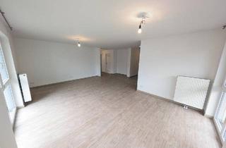 Wohnung kaufen in 72800 Eningen, Eningen unter Achalm - Große 3,5 Zimmerwohnung mit 2 Balkonen und eigenem Garten