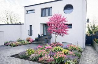 Villa kaufen in 38122 Braunschweig, Braunschweig - Exklusive Design-Villa in Feldrandlage Broitzem Pool