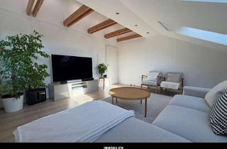 Wohnung kaufen in 85055 Oberhaunstadt, Moderne drei Zimmer Dachgeschosswohnung