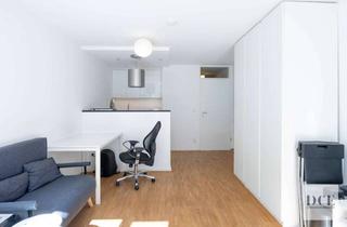 Wohnung kaufen in Rotkreuzplatz, 80634 Neuhausen-Nymphenburg, Leerstehende, modernisierte 1-Zimmer-Wohnung am Rotkreuzplatz – U1/U7, Südbalkon, Aufzug & TG