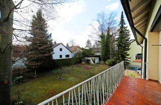 Wohnung kaufen in Herbststr., 82194 Gröbenzell, Renovierungsbedürftige 3,5 Zimmer Wohnung mit Südbalkon & Außenstellplatz