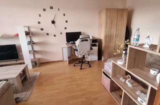 Wohnung kaufen in Goethestraße 126, 63477 Maintal, Vermietete 1-Zimmer Wohnung mit Balkon in Maintal
