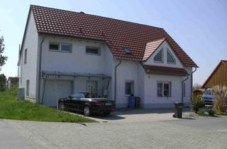 Wohnung kaufen in Am Weidenrain, 95512 Neudrossenfeld, Obergeschosswohnung in Neudrossenfeld