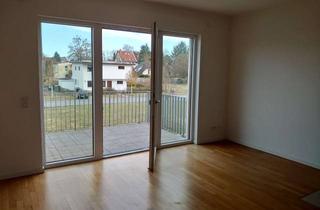 Wohnung kaufen in Pfarrhufenanger 37, 12623 Mahlsdorf, in Innerhalb einer Stadtvilla helle schöne Wohnung mit Balkon u. Stellplatz in Berlin-Mahlsdorf