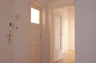 Wohnung mieten in Krefelder Str. 34, 45145 Frohnhausen, Geräumige und lichte Altbau-Wohnung mit Loggia in Essen-Frohnhausen