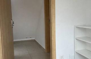 Wohnung mieten in 65479 Raunheim, Wunderschöne DG Wohnung zur Miete in Raunheim