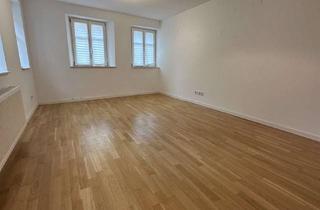 Wohnung mieten in 91541 Rothenburg, Charmante 2 1/2 Zi.-Wohnung in der Altstadt, Einbauküche und Balkon