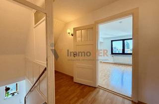 Wohnung mieten in 28279 Habenhausen, Wohnen am Wasser: Gemütliche 3-Zimmer-Dachgeschosswohnung mit Blick auf den Werdersee