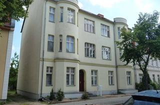 Wohnung mieten in Fellertstraße 79, 15890 Eisenhüttenstadt, Große 3-R-DG-Wohnung mit geschlossenem Balkon in der Altstadt!