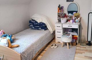 Wohnung mieten in Eichenhain 19, 35260 Stadtallendorf, schöne Helle 2 Zimmer Dachgeschoss Wohnung