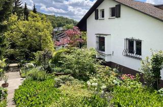Einfamilienhaus kaufen in 69181 Leimen, Freistehendes Einfamilienhaus mit Panoramablick in idyllischer Lage – modernisiert und bezugsfrei