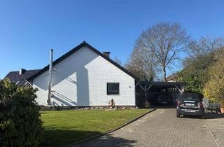 Haus kaufen in 25704 Meldorf, Meldorf: Großzügiger vollunterkellerter Bungalow mit 3 Zimmern in Sackgassenlage