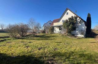 Einfamilienhaus kaufen in 89233 Neu-Ulm, Freistehendes Einfamilienhaus auf großem Grundstück mit viel Potenzial