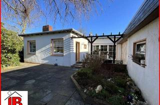 Haus kaufen in 26954 Nordenham, In Blexen, direkt am Deich, wartet dieser kleine Bungalow auf Sie