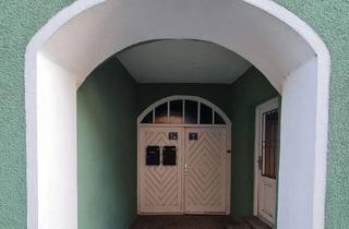 Anlageobjekt in 94234 Viechtach, Etwas ganz Besonderes !Wohnen und Arbeiten im Stadthaus!Ein Haus mit Geschichte und viel Charme.