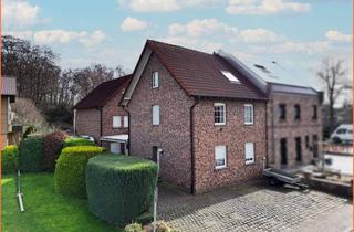 Anlageobjekt in 52525 Heinsberg, Attraktives Immobilienensemble in Aphoven: Zwei Zweifamilienhäuser mit viel Potenzial