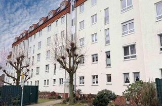 Wohnung kaufen in 30419 Hannover, 2-Zi.-ETW im 3. OG mit Fahrstuhl u. Balkon mit Aussicht ins Grüne - direkt im Herzen von Stöcken