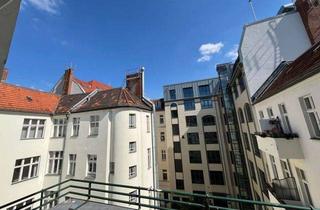 Wohnung kaufen in Alt-Moabit 104a, 10559 Berlin, Bezugsfreie 2-Zimmer-Altbauwohnung mit Balkon direkt am Kleinen Tiergarten