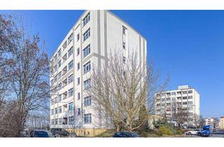 Wohnung kaufen in 15562 Rüdersdorf, VERMIETETE 3-ZIMMER-WOHNUNG MIT BALKON, AUFZUG UND STELLPLATZ - KAPITALANLAGE IN RÜDERSDORF BEI BERL