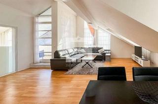 Wohnung kaufen in Hauptstraße 29, 82008 Unterhaching, Sonnige Dachgeschosswohnung 2-Zimmer 64 m² mit überdachter Süd-Loggia -vermietet-