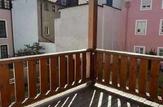 Wohnung kaufen in 92637 Weiden, Wohnen im Herzen von Weiden! 3-Zimmer-Wohnung mit Balkon