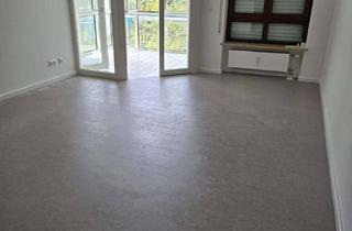 Wohnung mieten in Josef-Priller-Straße, 86159 Universitätsviertel, Helle 3-Zimmer Wohnung mit verglasten Balkon im 2. OG in Augsburgs Universitätsviertel