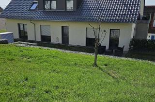 Wohnung mieten in 73732 Esslingen, Neuwertige 4-Zimmer Wohnung mit Terrasse und Gartenanteil im 1. OG in Esslingen am Neckar