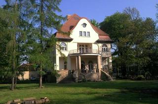 Wohnung mieten in 14513 Teltow, Elegante Obergeschosswohnung in herrschaftlicher Villa, zur möblierten Vermietung;