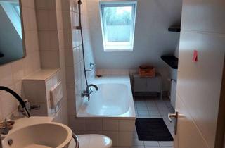 Wohnung mieten in 22089 Eilbek, Helle 4-Zimmer Dachgeschosswohnung, optimal für 3 - 4 er WG