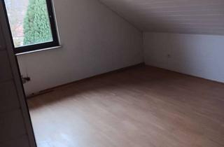 Wohnung mieten in Obere Strohstrasse 15, 34393 Grebenstein, Geräumige 4‑Zimmer Wohnung mit Balkon in Grebenstein
