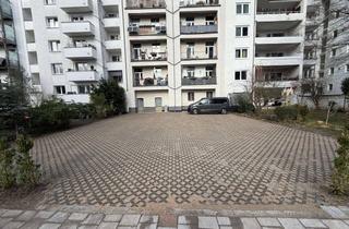 Garagen mieten in Uerdingerstraße 81, 40474 Golzheim, Privater PKW-Stellplatz in Düsseldorf-Golzheim Ürdingerstr 83