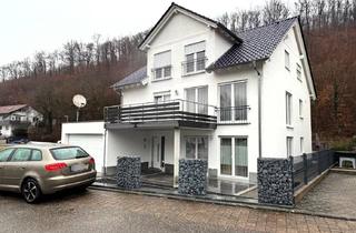 Haus kaufen in 75236 Kämpfelbach, Modernes Zweifamilienhaus - Ihr neues Zuhause wartet!