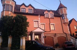 Haus kaufen in 91220 Schnaittach, Romantisches 3-Familien-Wohnhaus