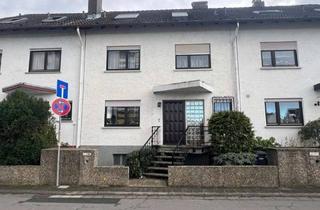 Haus kaufen in 63179 Obertshausen, Familienfreundliches Reihenmittelhaus mit 178 m², Garten, Terrasse & Sauna in Obertshausen