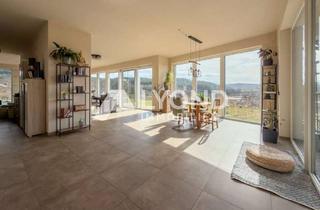 Haus kaufen in 35104 Lichtenfels, Panoramablick Bungalow mit eigener Einfahrt und großem Grundstück, wartet auf den neuen Eigentümer!