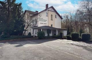 Haus kaufen in 66287 Quierschied, Vielseitige Bestandsimmobilie mit 14 Appartements und ehemaliger Gastrofläche