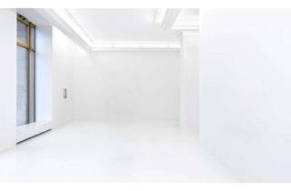 Gewerbeimmobilie mieten in Karl-Marx-Allee 82, 10243 Friedrichshain, Tolle Einzelhandels- / Ausstellungsfläche mit großer Schaufensterfront in Karl-Marx-Allee