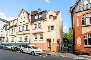 Haus kaufen in 53721 Siegburg, Sanierungsbedürftiges Stadthaus mit Garten in beliebter Wohnlage in Siegburg Zentrum!