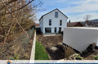 Doppelhaushälfte kaufen in 93083 Obertraubling, Zum Erstbezug: Energieeffiziente Doppelhaushälfte inkl. Garage in Piesenkofen