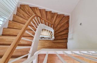 Villa kaufen in 14193 Berlin, Elegante Stadtvilla (Doppelhaushälfte)