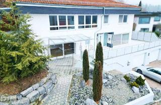 Haus kaufen in 89601 Schelklingen, Schelklingen - Massiv gebautes Wohnhaus mit Einliegerwohnung, Kamin und Waldrandlage