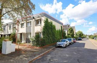 Haus kaufen in 40764 Langenfeld, Langenfeld (Rheinland) - Familienfreundliches Wohnen mit Potenzial