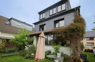 Einfamilienhaus kaufen in 40764 Langenfeld, Langenfeld / Reusrath - Platz für die gesamte Familie mit 30 m² Zusatzfläche im Dachgeschoss